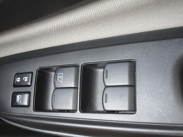 ノート Ｘ　ＤＩＧ－Ｓ　純正ナビＴＶビデオＢｌｕｅｔｏｏｔｈ接続Ｂカメラ　エマージェンシーブレーキ　車線逸脱警報　ドライブレコーダー　アイドリングスットプ　ステアリングスイッチ　記録簿付き（30枚目）