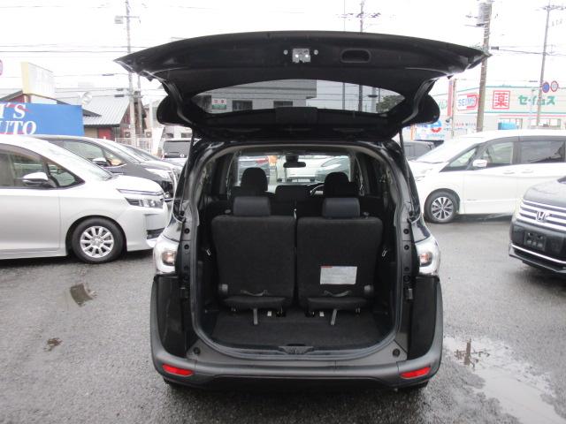 シエンタ G ナビTVブルートゥース接続Bモニター ETC 両側パワースライドドア トヨタセーフティセンス スマートキー アイドリングストップ 横滑り防止 記録簿付き(13枚目)