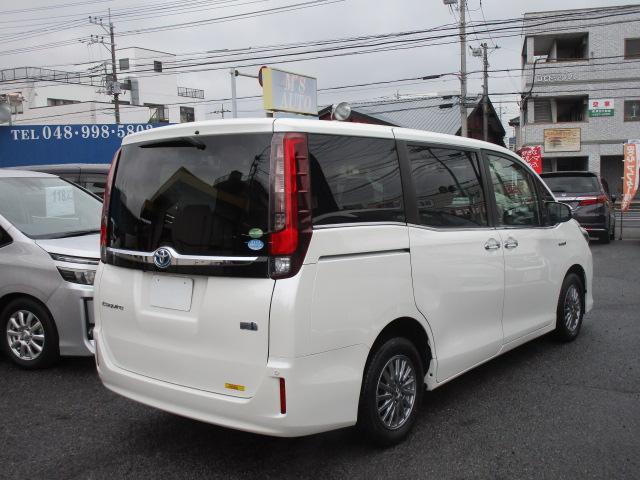 エスクァイア ハイブリッドXi 純正ナビTVブルートゥース接続Bモニター 両側パワースライドドア LEDヘッドライト フォグ シートヒーター スマートキー(5枚目)