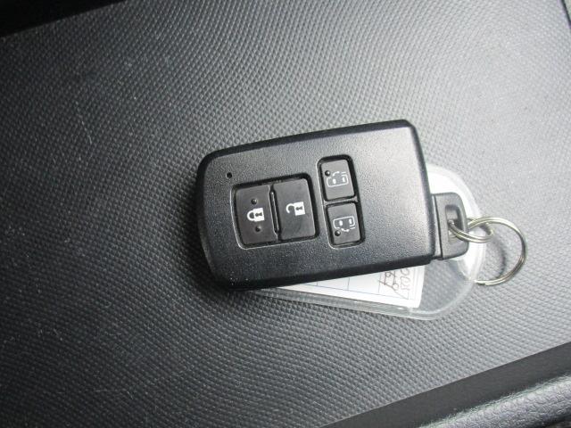 エスクァイア ハイブリッドXi 純正ナビTVブルートゥース接続Bモニター 両側パワースライドドア LEDヘッドライト フォグ シートヒーター スマートキー(28枚目)