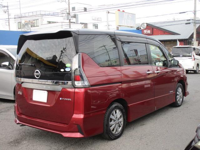 セレナ ｅ－パワー　ハイウェイスターＶ　ナビＴＶビデオＢｌｕｅｔｏｏｔｈ音楽アラウンドビューモニター　後席フリップダウンモニター　エマージェンシーブレーキ　ＬＥＤヘッドライト　プロパイロット　駐車サポート　ドライブレコーダー　純正カーテン（5枚目）