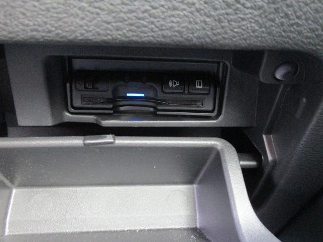 セレナ ｅ－パワー　ハイウェイスターＶ　ナビＴＶビデオＢｌｕｅｔｏｏｔｈ音楽アラウンドビューモニター　後席フリップダウンモニター　エマージェンシーブレーキ　ＬＥＤヘッドライト　プロパイロット　駐車サポート　ドライブレコーダー　純正カーテン（19枚目）