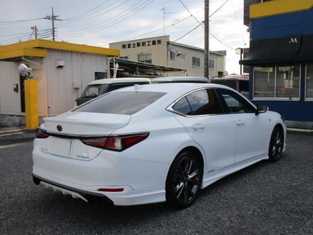 ＥＳ ＥＳ３００ｈ　Ｆスポーツ　ナビＴＶブルートゥース接続Ｂモニター　ヒーター付き黒本革パワーシート　サンルーフ　ドライブレコーダー　ステアリングヒーター　ＥＴＣ　記録簿付き（5枚目）