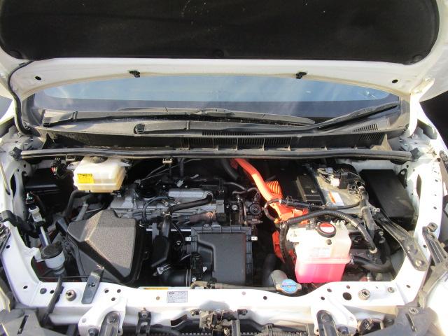 ノア ハイブリッドＧ　ナビＴＶビデオＢｌｕｅｔｏｏｔｈ音楽Ｂカメラ　両側パワースライドドア　クルーズコントロール　ＬＥＤヘッドライト　ＥＴＣ　横滑り防止　スマートキー（4枚目）