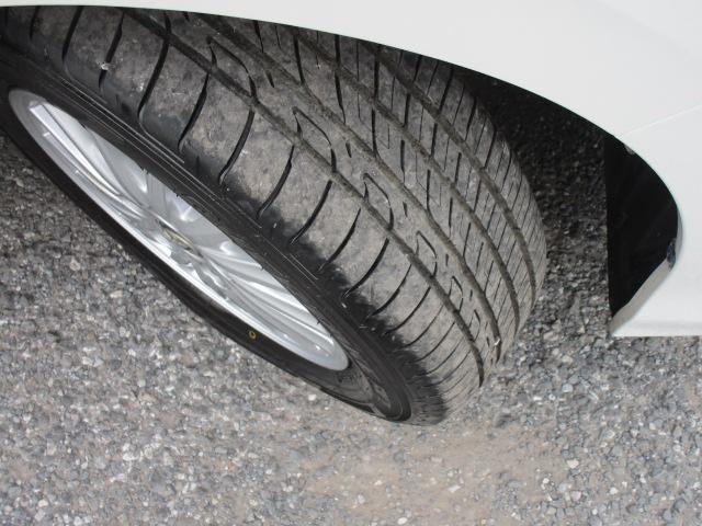 ノア ハイブリッドＧ　ナビＴＶビデオＢｌｕｅｔｏｏｔｈ音楽Ｂカメラ　両側パワースライドドア　クルーズコントロール　ＬＥＤヘッドライト　ＥＴＣ　横滑り防止　スマートキー（7枚目）