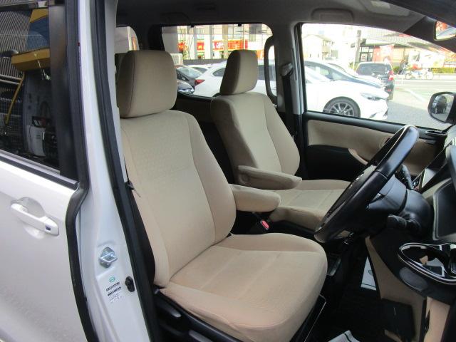 ノア ハイブリッドＧ　ナビＴＶビデオＢｌｕｅｔｏｏｔｈ音楽Ｂカメラ　両側パワースライドドア　クルーズコントロール　ＬＥＤヘッドライト　ＥＴＣ　横滑り防止　スマートキー（10枚目）