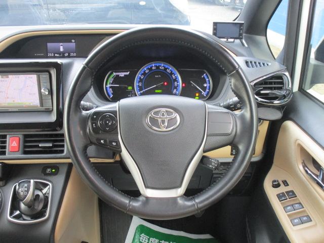 ノア ハイブリッドＧ　ナビＴＶビデオＢｌｕｅｔｏｏｔｈ音楽Ｂカメラ　両側パワースライドドア　クルーズコントロール　ＬＥＤヘッドライト　ＥＴＣ　横滑り防止　スマートキー（15枚目）