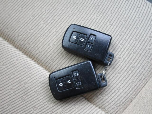 ノア ハイブリッドＧ　ナビＴＶビデオＢｌｕｅｔｏｏｔｈ音楽Ｂカメラ　両側パワースライドドア　クルーズコントロール　ＬＥＤヘッドライト　ＥＴＣ　横滑り防止　スマートキー（18枚目）