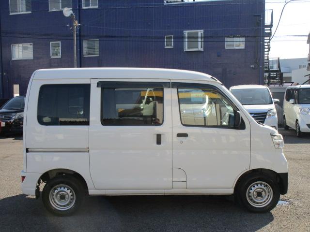 ハイゼットカーゴ ＤＸ　ＳＡＩＩＩ　ナビＢｌｕｅｔｏｏｔｈ音楽Ｂカメラ　衝突軽減ブレーキ　車線逸脱警報　誤発進抑制　アイドリングストップ　ドライブレコーダー　キーレス　記録簿付き（22枚目）