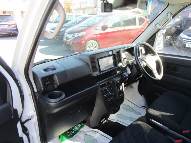 ハイゼットカーゴ ＤＸ　ＳＡＩＩＩ　ナビＢｌｕｅｔｏｏｔｈ音楽Ｂカメラ　衝突軽減ブレーキ　車線逸脱警報　誤発進抑制　アイドリングストップ　ドライブレコーダー　キーレス　記録簿付き（24枚目）