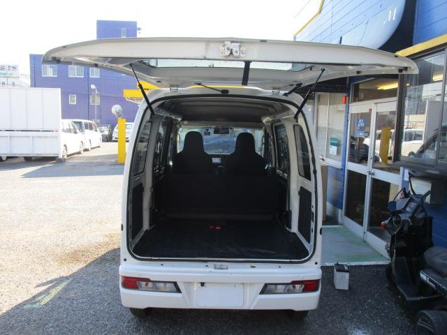 ハイゼットカーゴ ＤＸ　ＳＡＩＩＩ　ナビＢｌｕｅｔｏｏｔｈ音楽Ｂカメラ　衝突軽減ブレーキ　車線逸脱警報　誤発進抑制　アイドリングストップ　ドライブレコーダー　キーレス　記録簿付き（25枚目）