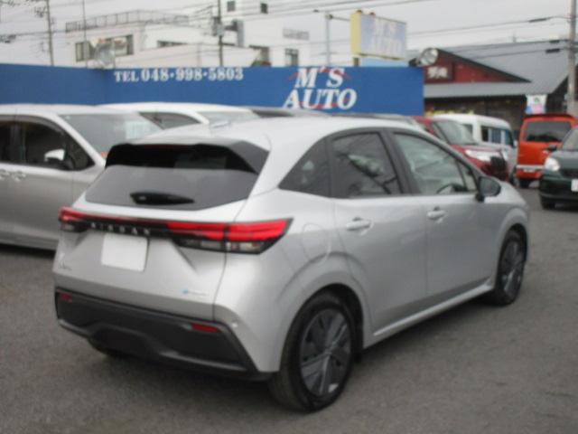 ノート Ｘ　ＦＯＵＲ　ナビＴＶブルートゥース音楽アラウンドビューモニター　エマージェンシーブレーキ　プロパイロット　ＥＴＣ２．０　スマートルームミラー　ステアリングヒーター　シートヒーター　記録簿付き（5枚目）