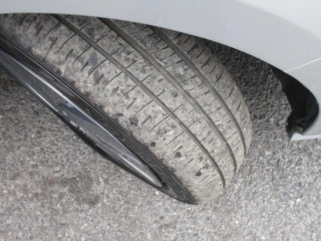 ノート Ｘ　ＦＯＵＲ　ナビＴＶブルートゥース音楽アラウンドビューモニター　エマージェンシーブレーキ　プロパイロット　ＥＴＣ２．０　スマートルームミラー　ステアリングヒーター　シートヒーター　記録簿付き（7枚目）