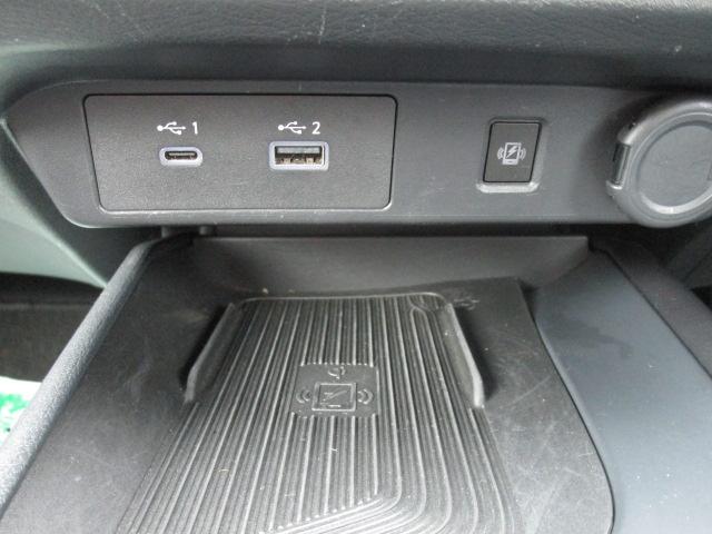 ノート Ｘ　ＦＯＵＲ　ナビＴＶブルートゥース音楽アラウンドビューモニター　エマージェンシーブレーキ　プロパイロット　ＥＴＣ２．０　スマートルームミラー　ステアリングヒーター　シートヒーター　記録簿付き（19枚目）