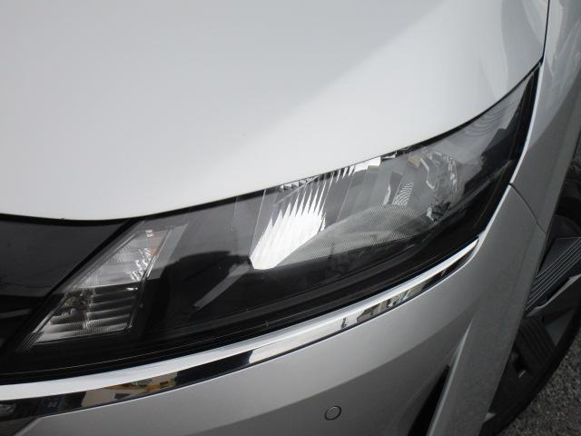 ノート Ｘ　ＦＯＵＲ　ナビＴＶブルートゥース音楽アラウンドビューモニター　エマージェンシーブレーキ　プロパイロット　ＥＴＣ２．０　スマートルームミラー　ステアリングヒーター　シートヒーター　記録簿付き（21枚目）