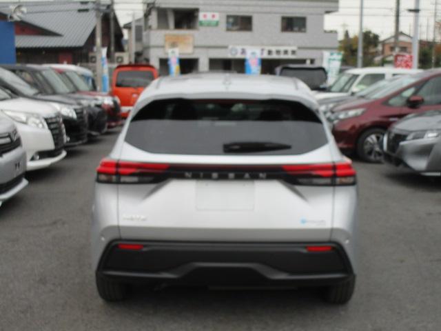 ノート Ｘ　ＦＯＵＲ　ナビＴＶブルートゥース音楽アラウンドビューモニター　エマージェンシーブレーキ　プロパイロット　ＥＴＣ２．０　スマートルームミラー　ステアリングヒーター　シートヒーター　記録簿付き（23枚目）