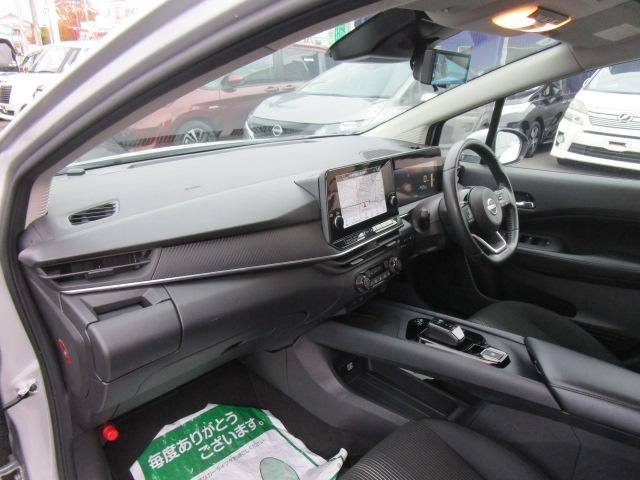 ノート Ｘ　ＦＯＵＲ　ナビＴＶブルートゥース音楽アラウンドビューモニター　エマージェンシーブレーキ　プロパイロット　ＥＴＣ２．０　スマートルームミラー　ステアリングヒーター　シートヒーター　記録簿付き（24枚目）