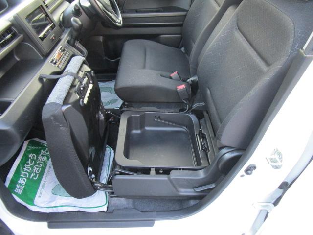 ワゴンＲ ハイブリッドＦＺ　デュアルセンサーブレーキサポート　車線逸脱警報　横滑り防止　ナビＴＶビデオＢカメラ　サイドバイザー　スマートキー　シートヒーター　アイドリングストップ　記録簿付き（12枚目）
