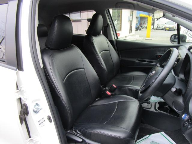 ヴィッツ ハイブリッドF 純正ナビTVブルートゥース音楽Bカメラ ETC2.0 衝突軽減ブレーキ 車線逸脱警報 先行車発進 黒革調シートカバー スマートキー 記録簿付き(9枚目)