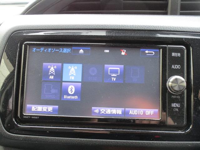 ヴィッツ ハイブリッドF 純正ナビTVブルートゥース音楽Bカメラ ETC2.0 衝突軽減ブレーキ 車線逸脱警報 先行車発進 黒革調シートカバー スマートキー 記録簿付き(15枚目)