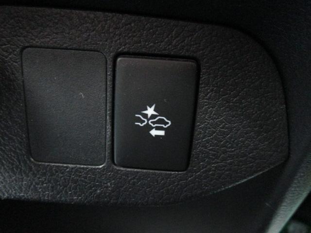 ヴィッツ ハイブリッドF 純正ナビTVブルートゥース音楽Bカメラ ETC2.0 衝突軽減ブレーキ 車線逸脱警報 先行車発進 黒革調シートカバー スマートキー 記録簿付き(16枚目)