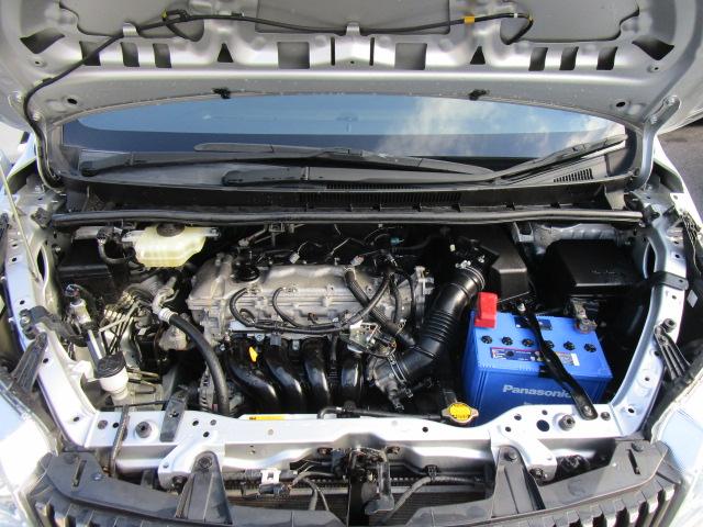 エスクァイア Gi ナビTVブルートゥース音楽Bカメラ後席フリップダウンモニター 両側パワースライドドア 前席ヒーター付き本革シート ビルトインETC アイドリングストップ LEDライト フォグ クルーズコントロール(4枚目)