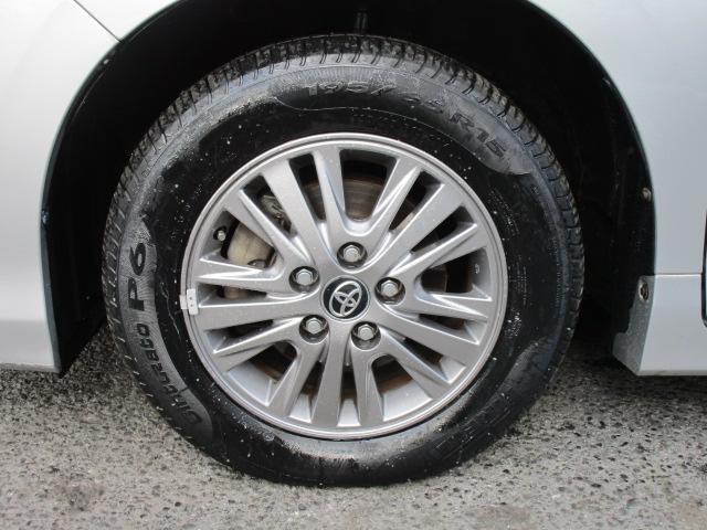 エスクァイア Gi ナビTVブルートゥース音楽Bカメラ後席フリップダウンモニター 両側パワースライドドア 前席ヒーター付き本革シート ビルトインETC アイドリングストップ LEDライト フォグ クルーズコントロール(22枚目)