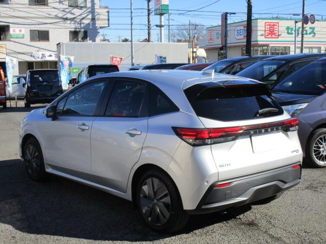 ノート X FOUR ナビTVブルートゥース接続アラウンドビューモニター エマージェンシーブレーキ プロパイロット シートヒーター ステアリングヒーター スマートルームミラー ETC2.0 SOS 充電器 記録簿付き(8枚目)