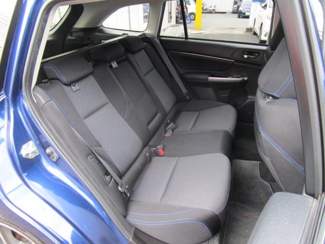 レヴォーグ １．６ＧＴ－Ｓアイサイト　ナビＴＶブルートゥース接続Ｂカメラ　１８インチアルミ　ＳＴＩリップ　前席パワーシート　ＥＴＣ　カーテンエアバック　衝突軽減ブレーキ　車線逸脱警報　先行車追従クルーズコントロール　ＬＥＤヘッドライト（12枚目）