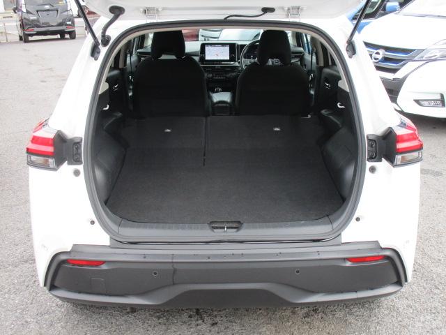 ノート X FOUR NCナビTVアラウンドビューモニター エマージェンシーブレーキ プロパイロット ビルトインETC2.0 SOS 充電器 カーテンエアバック BSW BSI RCTA インテリジェントキー 記録簿付き(12枚目)