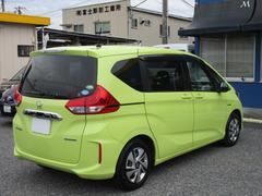 ボディはスタッフが塗装の状態に応じてポリッシャーを使い分け丁寧に磨き上げています！１台１台真心込めて磨いているのでご覧いただければ違いが分かるはずです★ 5