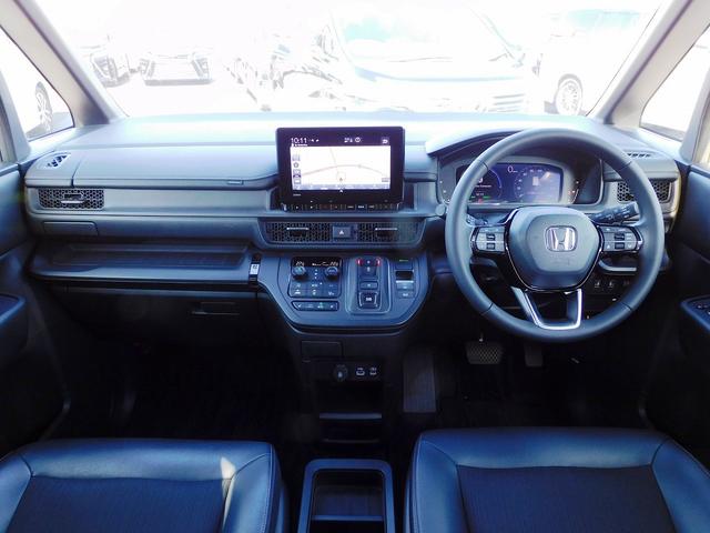 ステップワゴン ｅ：ＨＥＶスパーダ　ワンオーナー・１１インチフルセグナビ・バックカメラ・ＢＴオーディオ・両側自動ドア・ＬＥＤライト・フォグＬＥＤ・ホンダセンシング・ＡＣＣ・ＥＴＣ・ＢＳＭ・Ｃセンサー・ハーフレザーシート・シートヒーター（4枚目）