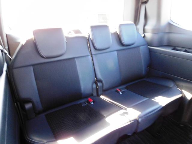 ステップワゴン ｅ：ＨＥＶスパーダ　ワンオーナー・１１インチフルセグナビ・バックカメラ・ＢＴオーディオ・両側自動ドア・ＬＥＤライト・フォグＬＥＤ・ホンダセンシング・ＡＣＣ・ＥＴＣ・ＢＳＭ・Ｃセンサー・ハーフレザーシート・シートヒーター（7枚目）