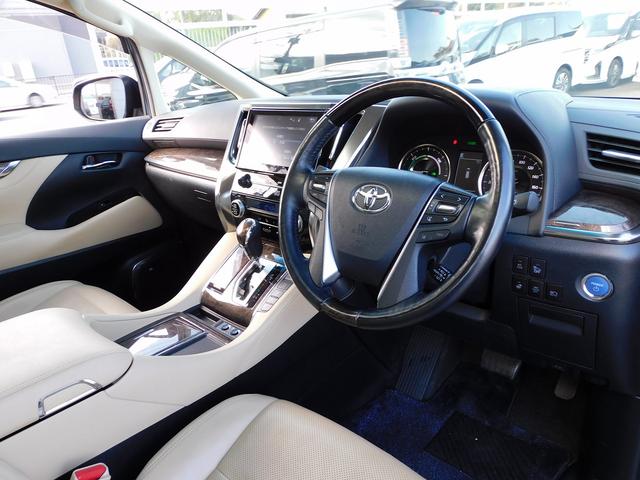 アルファードハイブリッド エグゼクティブラウンジ 後期・JBL・サンルーフ・10インチフルセグナビ・後席モニター・全周囲カメラ・BTオーディオ・両側自動ドア・3眼LEDライト・フォグLED・デジタルミラー・TRDエアロ・トヨタセーフティセンス・ETC(27枚目)