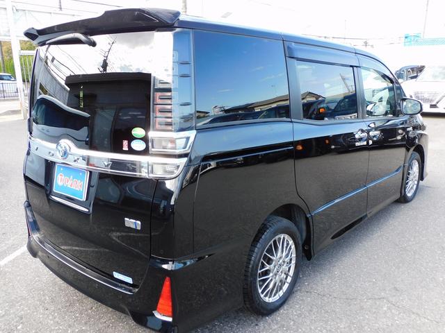 ヴォクシー ZS 煌II 後期・10インチフルセグナビ・後席モニター・バックカメラ・BTオーディオ・両側自動ドア・LEDライト・フォグLED・トヨタセーフティセンス・ETC・クルーズコントロール・シートヒーター・フロアマット(24枚目)