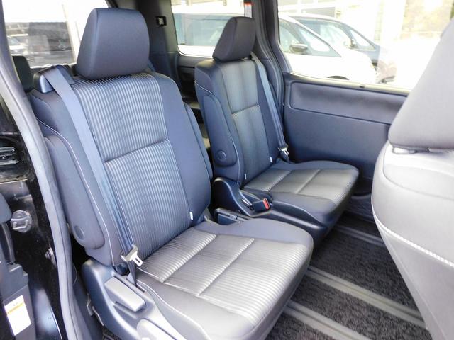 ヴォクシー ZS 煌II 後期・10インチフルセグナビ・後席モニター・バックカメラ・BTオーディオ・両側自動ドア・LEDライト・フォグLED・トヨタセーフティセンス・ETC・クルーズコントロール・シートヒーター・フロアマット(29枚目)