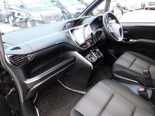 ヴォクシー ZS 煌II 後期・10インチフルセグナビ・後席モニター・バックカメラ・BTオーディオ・両側自動ドア・LEDライト・フォグLED・トヨタセーフティセンス・ETC・クルーズコントロール・シートヒーター・フロアマット(30枚目)