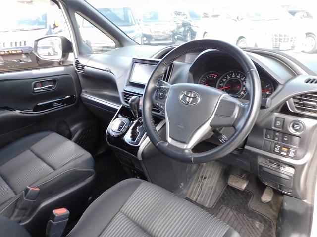 ヴォクシー ZS 煌II 後期・フルセグナビ・バックカメラ・BTオーディオ・両側自動ドア・LEDライト・フォグLED・16AW・クルーズコントロール・トヨタセーフティセンス・ETC・フロアマット・ドアバイザー・本革ステアリング(27枚目)