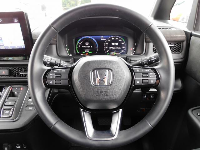 ステップワゴン ｅ：ＨＥＶスパーダ　プレミアムライン　１１インチフルセグナビ・全周囲カメラ・ＢＴオーディオ・両側自動ドア・パワーゲート・ＬＥＤライト・フォグＬＥＤ・ホンダセンシング・ＡＣＣ・ＥＴＣ・ＢＳＭ・ハーフレザーシート・シートヒーター・フロアマット（10枚目）