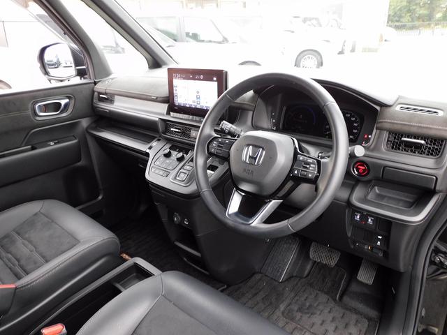 ステップワゴン ｅ：ＨＥＶスパーダ　プレミアムライン　１１インチフルセグナビ・全周囲カメラ・ＢＴオーディオ・両側自動ドア・パワーゲート・ＬＥＤライト・フォグＬＥＤ・ホンダセンシング・ＡＣＣ・ＥＴＣ・ＢＳＭ・ハーフレザーシート・シートヒーター・フロアマット（27枚目）