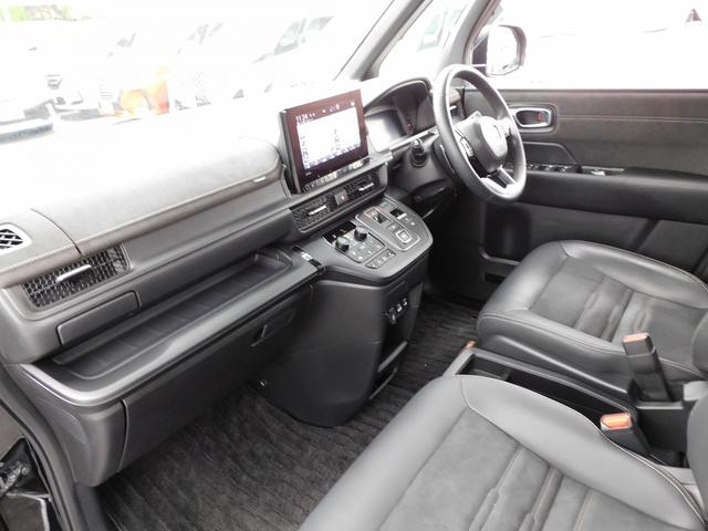 ステップワゴン ｅ：ＨＥＶスパーダ　プレミアムライン　１１インチフルセグナビ・全周囲カメラ・ＢＴオーディオ・両側自動ドア・パワーゲート・ＬＥＤライト・フォグＬＥＤ・ホンダセンシング・ＡＣＣ・ＥＴＣ・ＢＳＭ・ハーフレザーシート・シートヒーター・フロアマット（30枚目）