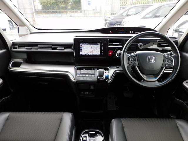 ステップワゴンスパーダ スパーダハイブリッド　Ｇ・ＥＸ　ホンダセンシング　後期・フルセグナビ・バックカメラ・ＢＴオーディオ・両側自動ドア・ＬＥＤライト・フォグＬＥＤ・ホンダセンシング・ＡＣＣ・ＥＴＣ・ハーフレザーシート・シートヒーター・フロアマット・ドアバイザー（4枚目）