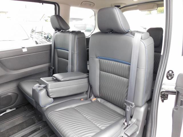 セレナ オーテック　プロパロット・ＮＩＳＳＡＮＣｏｎｎｅｃｔナビ・全周囲カメラ・ＢＴオーディオ・両側自動ドア・ＬＥＤライト・フォグＬＥＤ・デジタルミラー・ＥＴＣ・ＢＳＭ・エマージェンシーブレーキ・シートヒーター（6枚目）