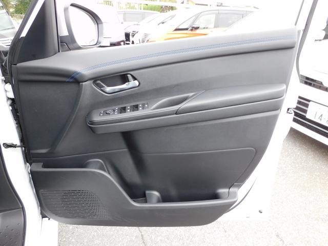 セレナ オーテック　プロパロット・ＮＩＳＳＡＮＣｏｎｎｅｃｔナビ・全周囲カメラ・ＢＴオーディオ・両側自動ドア・ＬＥＤライト・フォグＬＥＤ・デジタルミラー・ＥＴＣ・ＢＳＭ・エマージェンシーブレーキ・シートヒーター（28枚目）