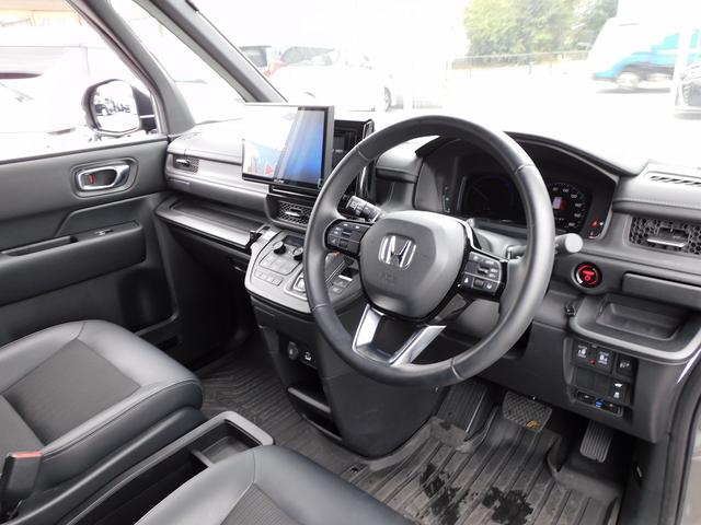 ステップワゴン e:HEVスパーダ イクリプス10インチナビ地デジ・Bカメラ・CD・DVD・ブルートゥース・ETC・両Pドア・Rゲート・16AW・レーダーC・LKA・BSM・パドルシフト・Cセンサー・USB・シートH・スマートキー(11枚目)