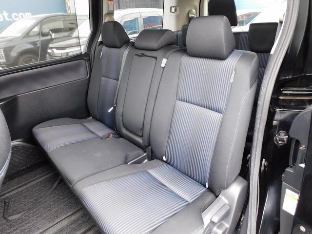 ヴォクシー ZS ワンオーナー・9インチフルセグナビ・後席モニター・バックカメラ・BTオーディオ・両側自動ドア・LEDライト・フォグライト・アイドリングストップ・ETC・コーナーセンサー・フロアマット・ドアバイザー(6枚目)