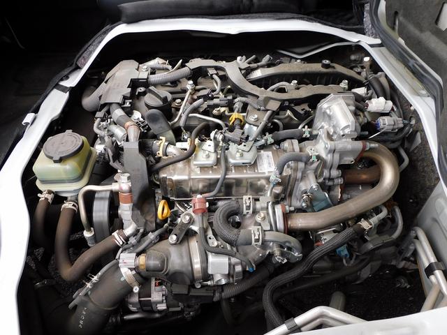 ハイエースバン スーパーGL ダークプライムII 11インチフルセグナビ・全周囲カメラ・BTオーディオ・両側自動ドア・LEDライト・フォグLED/デジタルミラー・モデリスタエアロ・16AW・トヨタセーフティセンス・ETC・ハーフレザーシート(18枚目)