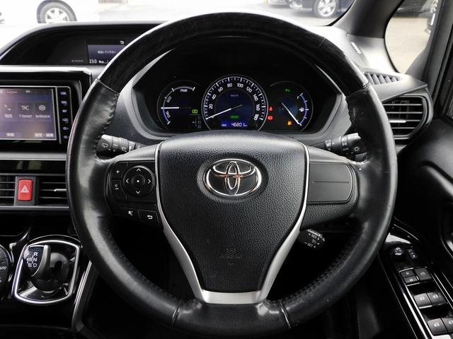 エスクァイア ハイブリッドＧｉ　後期・フルセグナビ・バックカメラ・ＢＴオーディオ・両側自動ドア・ＬＥＤライト・フォグＬＥＤ・トヨタセーフティセンス・ＥＴＣ・シートヒーター・クルーズコントロール・コーナーセンサー・ドアバイザー（10枚目）