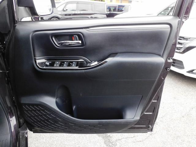 エスクァイア ハイブリッドＧｉ　後期・フルセグナビ・バックカメラ・ＢＴオーディオ・両側自動ドア・ＬＥＤライト・フォグＬＥＤ・トヨタセーフティセンス・ＥＴＣ・シートヒーター・クルーズコントロール・コーナーセンサー・ドアバイザー（28枚目）