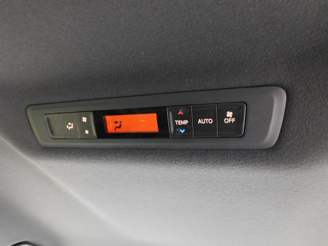 エスクァイア ハイブリッドＧｉ　後期・フルセグナビ・バックカメラ・ＢＴオーディオ・両側自動ドア・ＬＥＤライト・フォグＬＥＤ・トヨタセーフティセンス・ＥＴＣ・シートヒーター・クルーズコントロール・コーナーセンサー・ドアバイザー（45枚目）